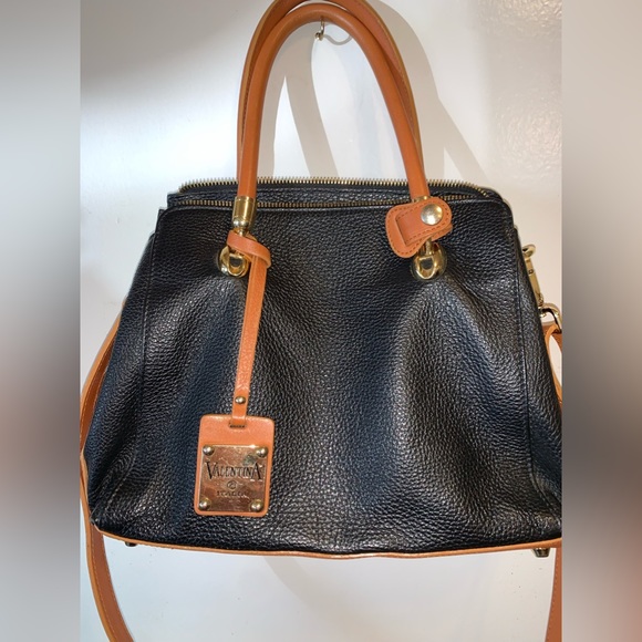 Valentina Italia Purse in very nice condition. No noticeable flaws. - Picture 3 of 11